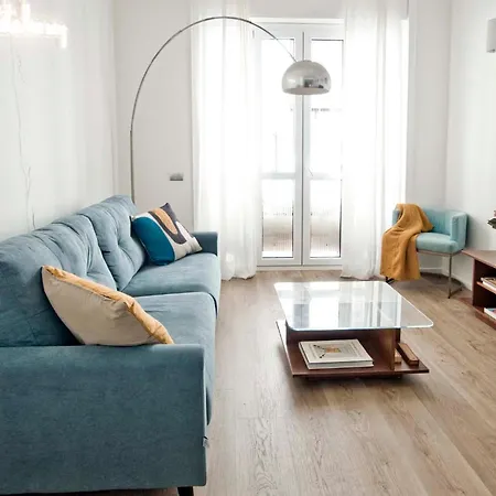 Soperga 10 - Popart Flat In * Milánó
