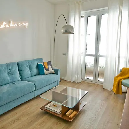 Soperga 10 - Popart Flat In Apartman